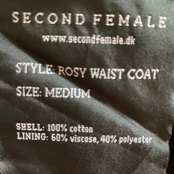 Mid length Vest!! - Picture 4 of 8